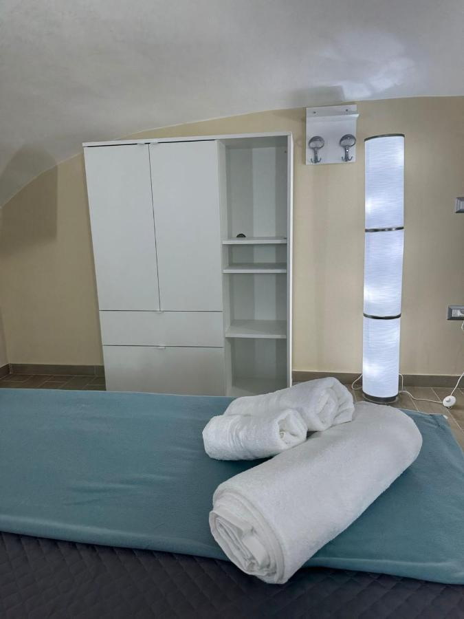 Napoli Centro - La Casa Di Cate Acomodação com café da manhã Exterior foto